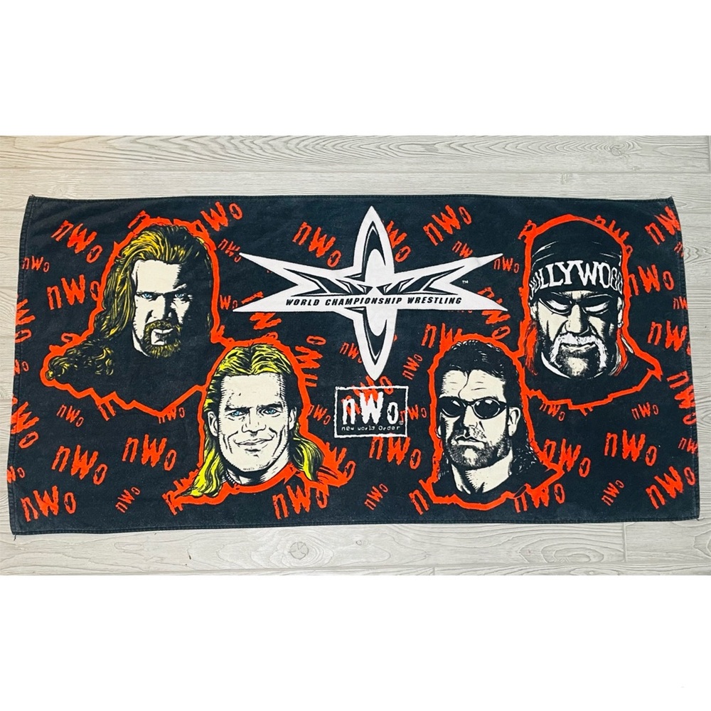 Rare new world order NWO wrestling towel beach towel hogan , Nash , Luger , hall